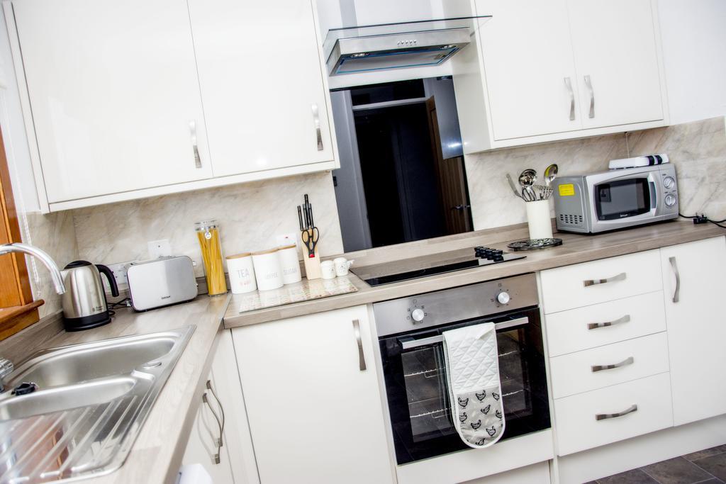 Distillery Apartment 1 Элгин Экстерьер фото